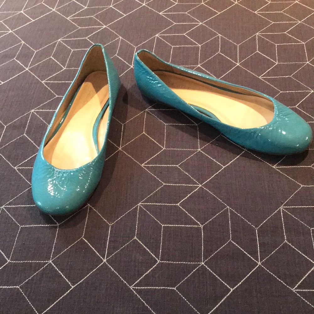 Talbots robins egg blue patent leather flats